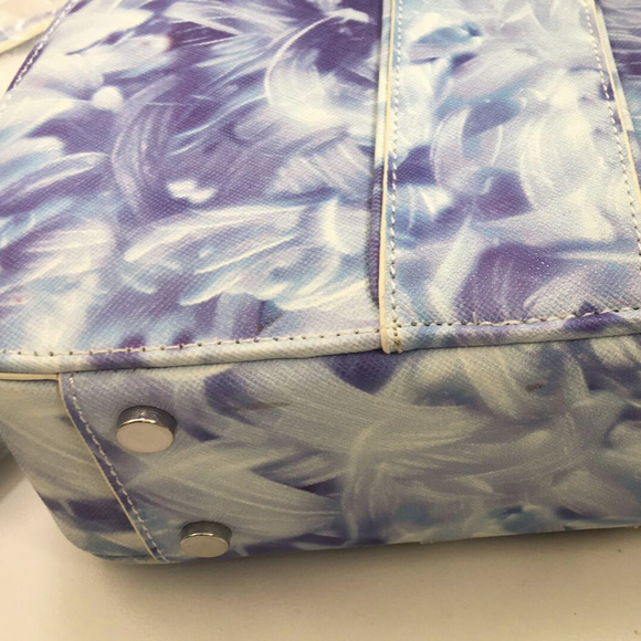 New Disney Cinderella Snob Essential Crossbody - Picture 2 of 8